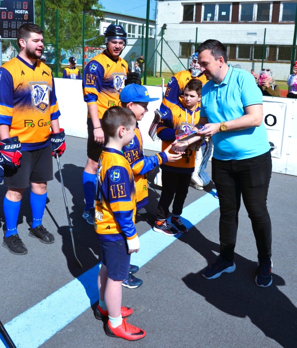 Hokejbalové štvrťfinále: Humenné - Trebišov 5:4 sn