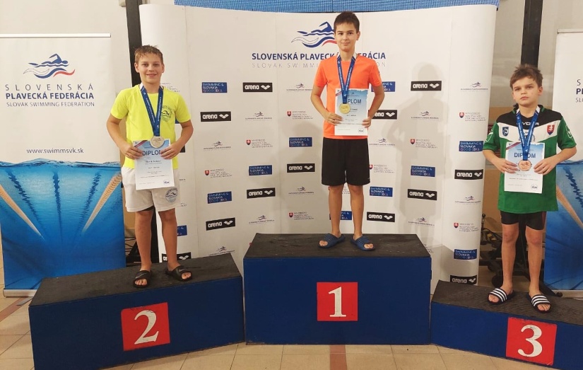 Adam Sabadoš (11), bronzový na M-SR